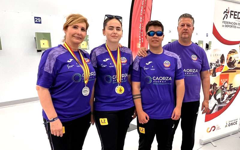 Isabel María López, campeona de España en la modalidad de tendido en el Nacional con Carabina para Ciegos