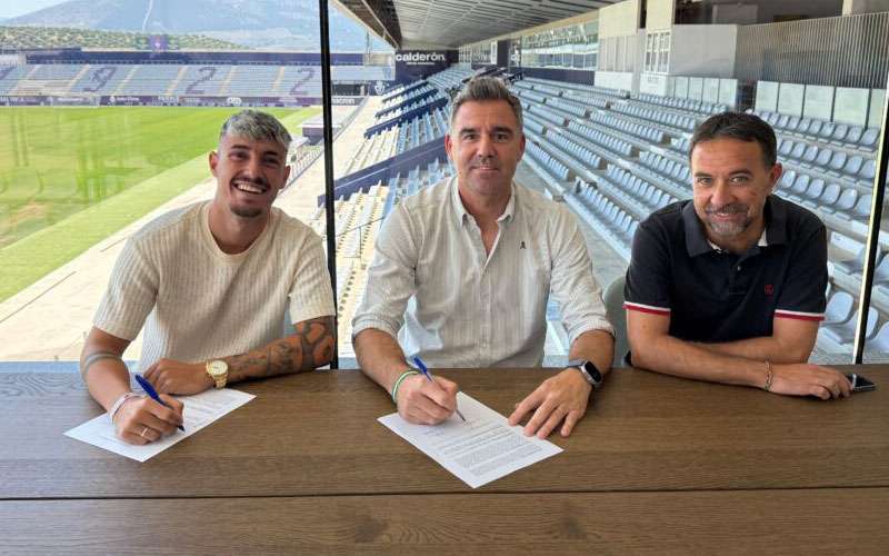 Fran Gallego, polivalencia para el ataque del Real Jaén