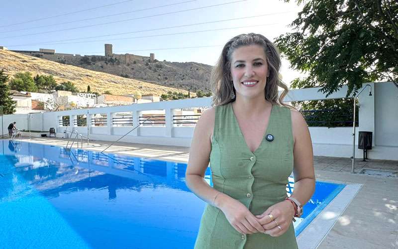 Las tres piscinas municipales de la capital acogen a 5.658 bañistas en su primer fin de semana