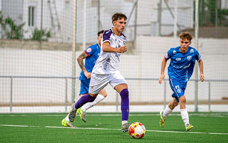 El Real Jaén anuncia la cesión de cuatro futbolistas