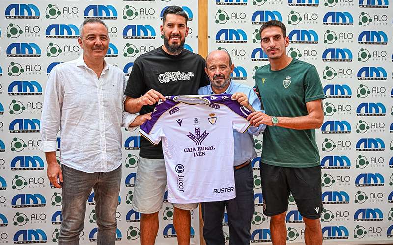El Real Jaén presenta a Busi y Salvi Carrasco