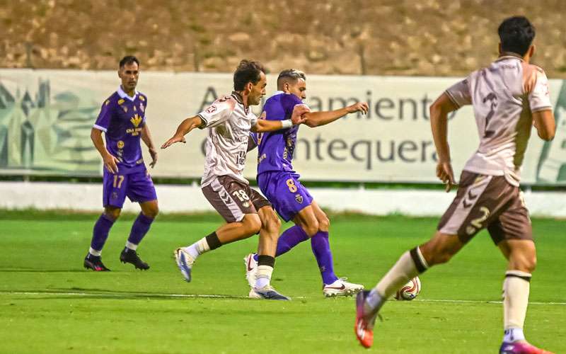 El Real Jaén cae en el LIII Trofeo Ciudad del Torcal