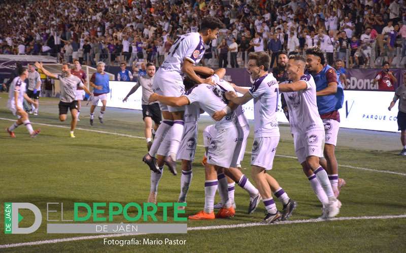 Un Real Jaén sin límites culmina una brillante remontada ante el Ibiza
