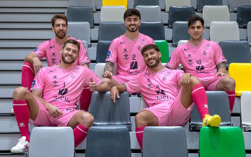 El Jaén FS opta por el color rosa en su segunda equipación