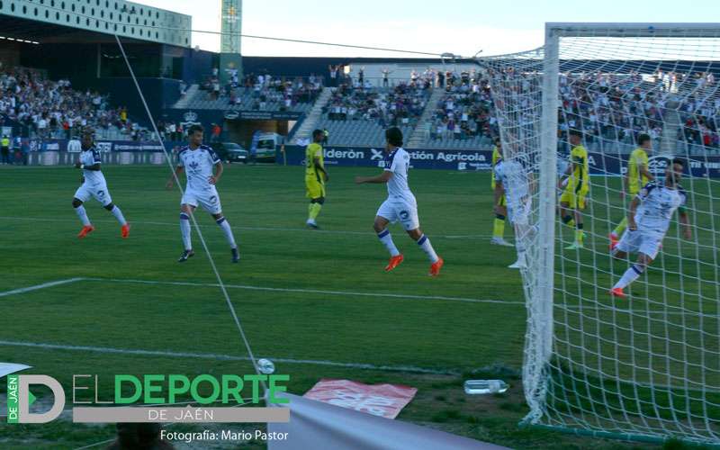 Real Jaén y Villarreal B firman tablas y un partidazo en La Victoria