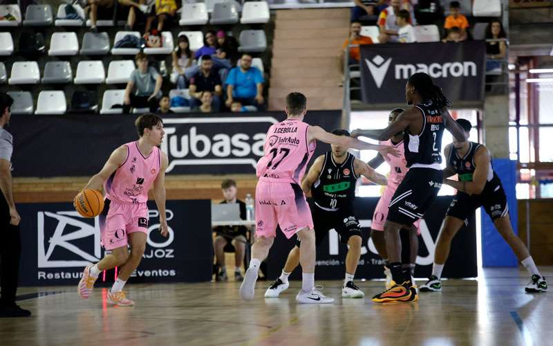 Esfuerzo sin recompensa para el Jaén FS Basket